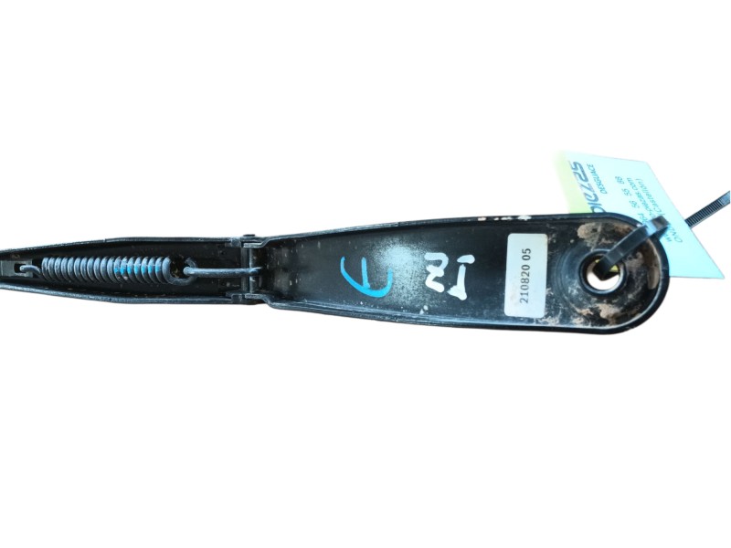 Recambio de brazo limpia delantero izquierdo para bmw x1 (f48) sdrive 18 d referencia OEM IAM 61617360506 21082005 