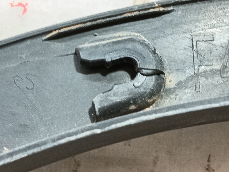 Recambio de aletin delantero izquierdo para bmw x1 (f48) sdrive 18 d referencia OEM IAM 51777332337  