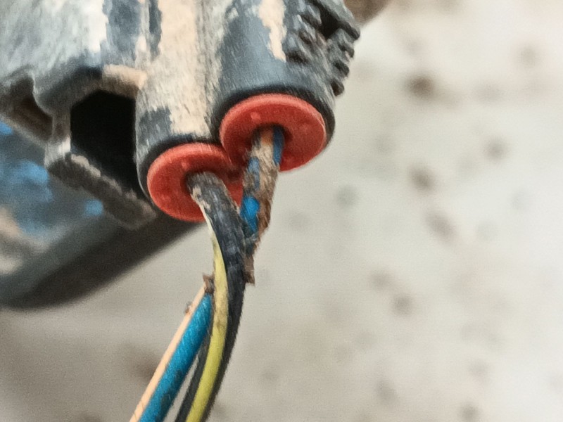 Recambio de cerradura capot para ford c-max ii (dxa/cb7, dxa/ceu) 1.5 tdci referencia OEM IAM 1899668  