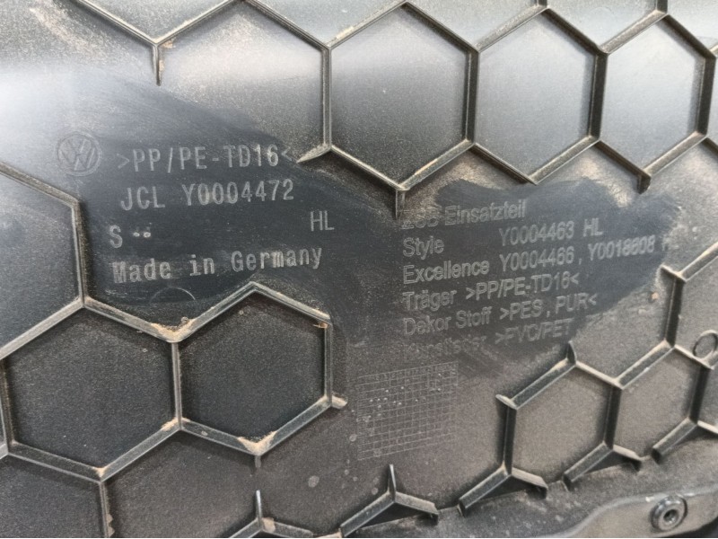 Recambio de guarnecido puerta trasera izquierda para seat tarraco (kn2) 2.0 tdi referencia OEM IAM  5FJ867211 