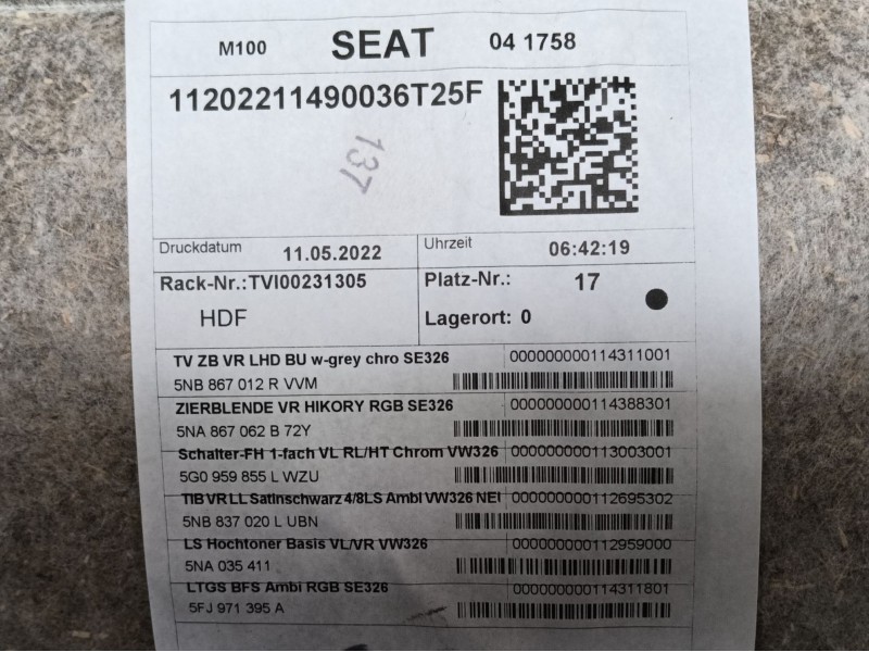 Recambio de guarnecido puerta delantera derecha para seat tarraco (kn2) 2.0 tdi referencia OEM IAM  5NB867011 