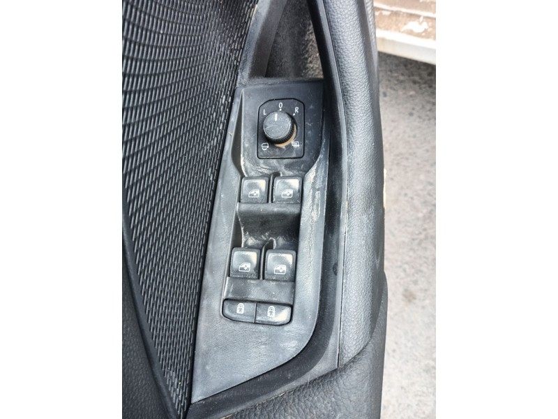 Recambio de mando elevalunas delantero izquierdo para skoda octavia iv (nx3, nn3, pv3) 2.0 tdi referencia OEM IAM   