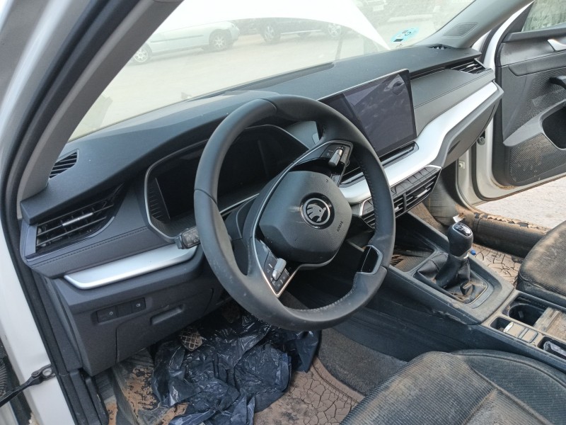 Recambio de salpicadero para skoda octavia iv (nx3, nn3, pv3) 2.0 tdi referencia OEM IAM   
