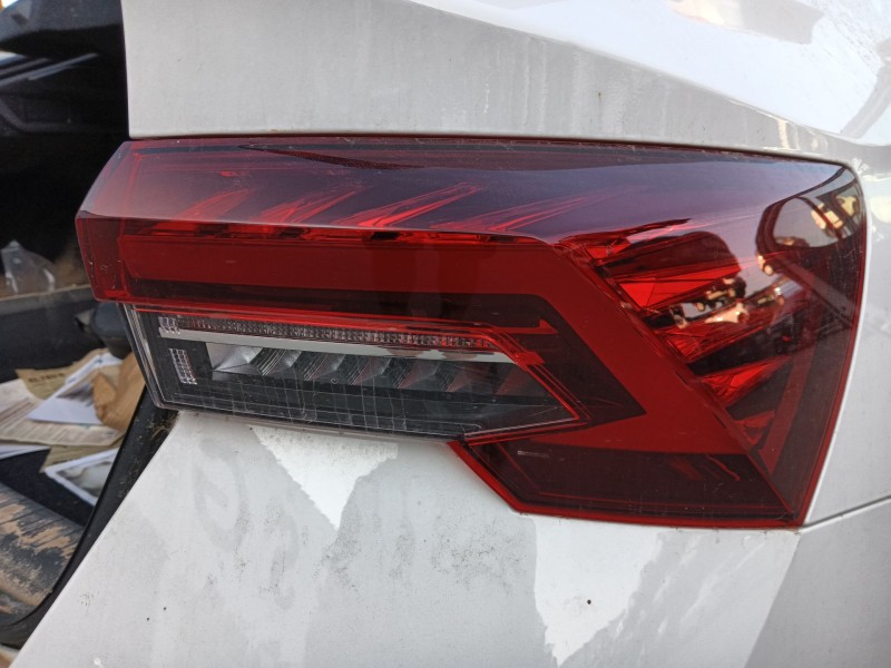 Recambio de piloto trasero derecho para skoda octavia iv (nx3, nn3, pv3) 2.0 tdi referencia OEM IAM   