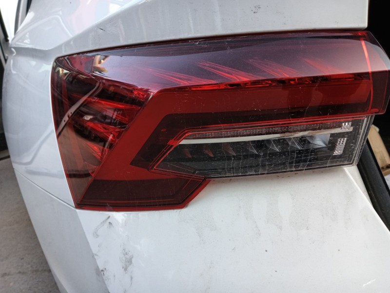 Recambio de piloto trasero izquierdo para skoda octavia iv (nx3, nn3, pv3) 2.0 tdi referencia OEM IAM   