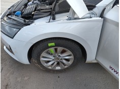 Recambio de aleta delantera izquierda para skoda octavia iv (nx3, nn3, pv3) 2.0 tdi referencia OEM IAM   