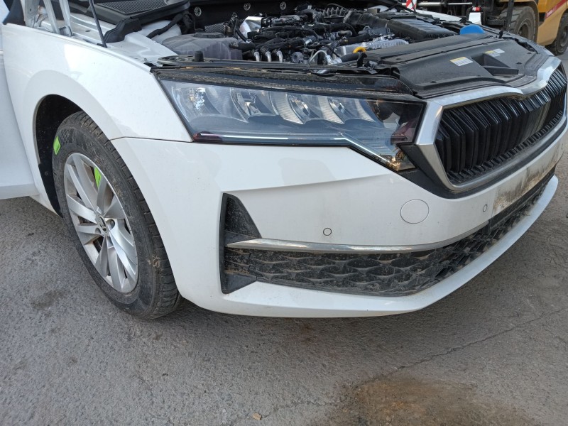 Recambio de paragolpes delantero para skoda octavia iv (nx3, nn3, pv3) 2.0 tdi referencia OEM IAM   
