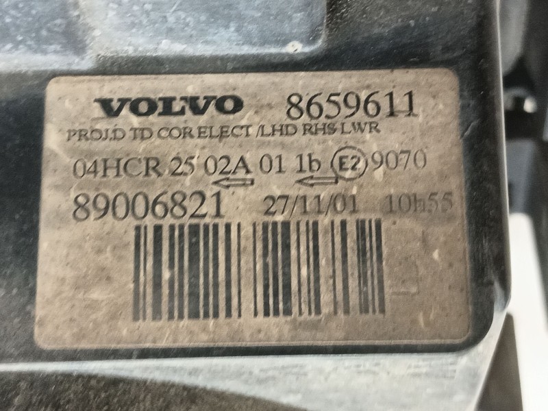 Recambio de faro derecho para volvo s60 i (384) d5 referencia OEM IAM 8693586 8659611 