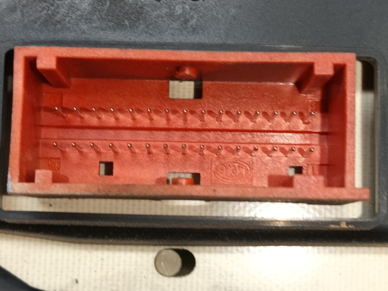 Recambio de cuadro instrumentos para renault master ii furgoneta (fd) 2.5 dci 120 referencia OEM IAM   