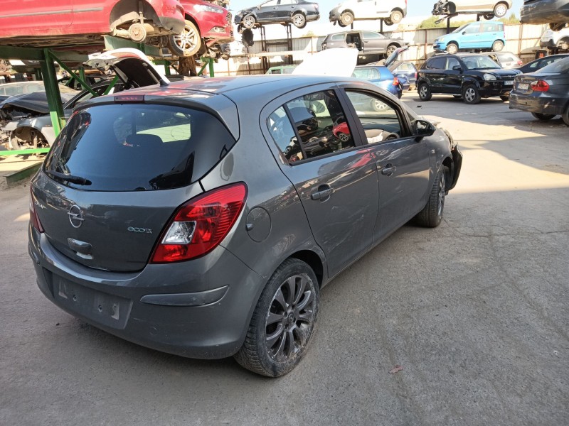 opel corsa d (s07) del año 2011