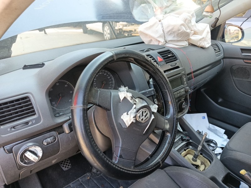 volkswagen golf v (1k1) del año 2005