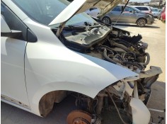 Recambio de aleta delantera derecha para renault megane iii hatchback (bz0/1_, b3_) 1.5 dci (bz0c) referencia OEM IAM 631000047R