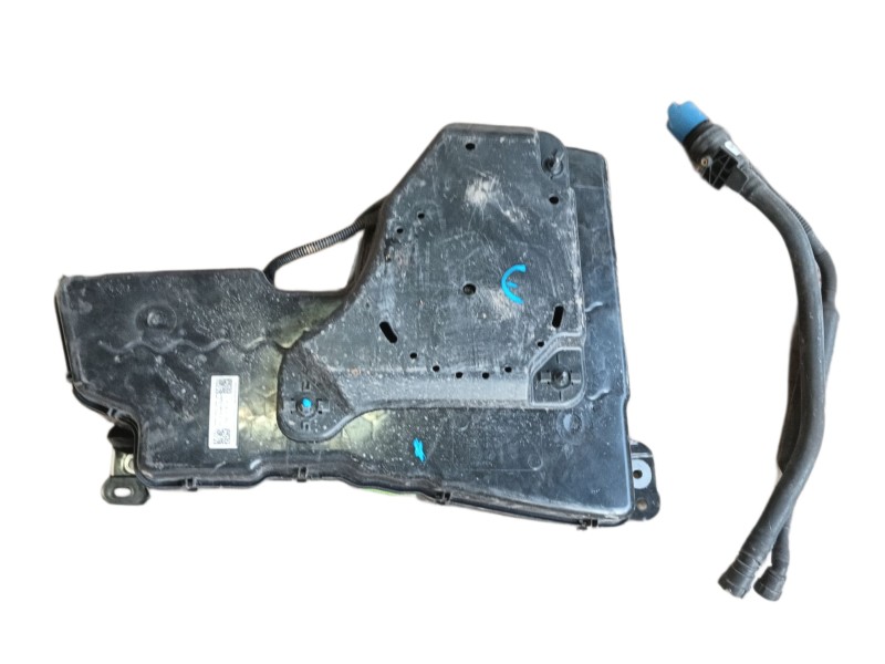 Recambio de deposito adblue para volkswagen tiguan (ad1, ax1) 2.0 tdi referencia OEM IAM  5QF131877N 