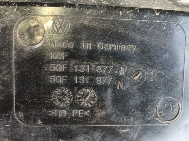 Recambio de deposito adblue para volkswagen tiguan (ad1, ax1) 2.0 tdi referencia OEM IAM  5QF131877N 