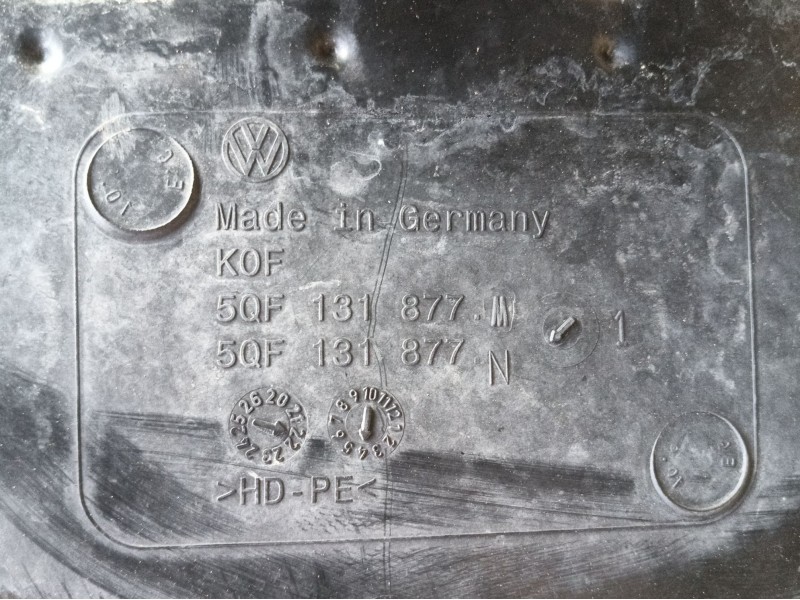 Recambio de deposito adblue para seat tarraco (kn2) 2.0 tdi referencia OEM IAM  5QF131877N 