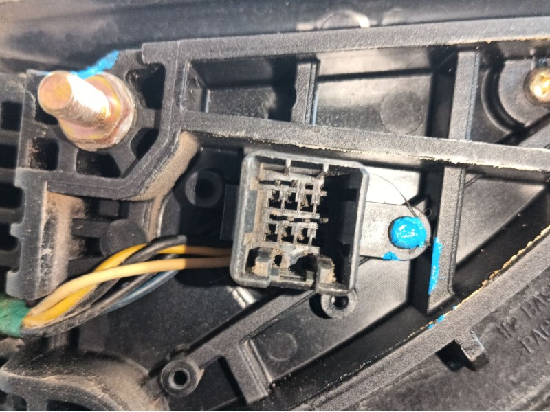 Recambio de retrovisor izquierdo para hyundai tucson (jm) 2.0 crdi referencia OEM IAM   