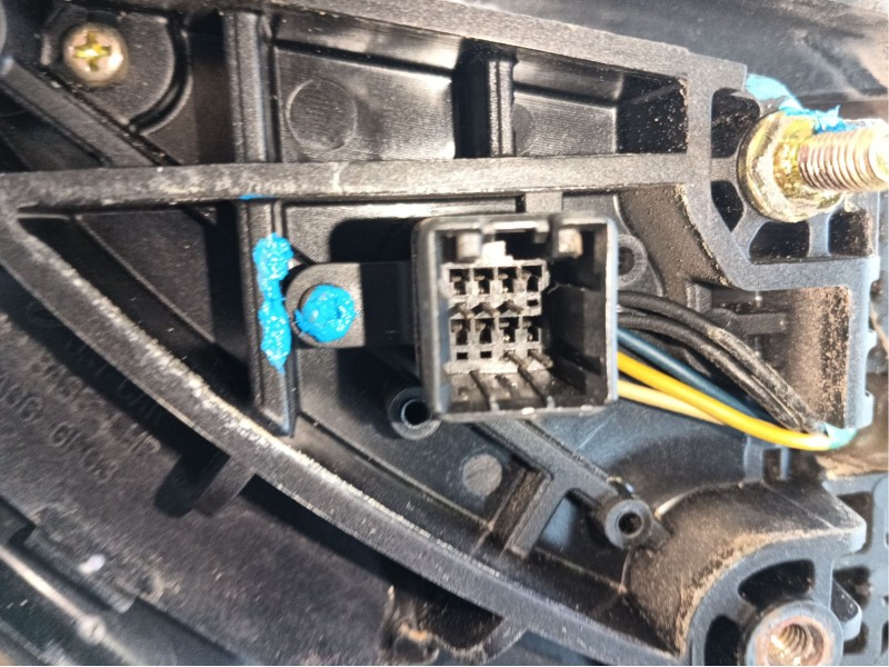 Recambio de retrovisor derecho para hyundai tucson (jm) 2.0 crdi referencia OEM IAM  012268 