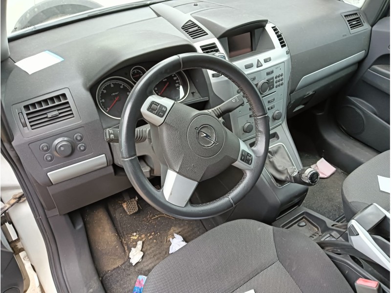 opel zafira / zafira family b (a05) del año 2009