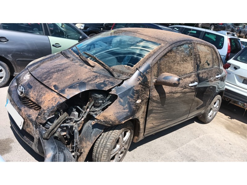 toyota yaris (_p9_) del año 2010