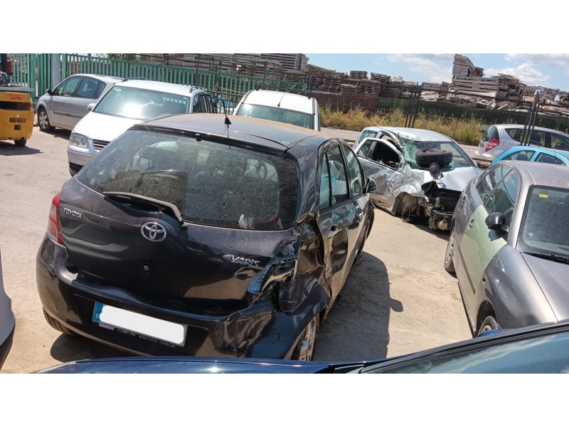 toyota yaris (_p9_) del año 2010