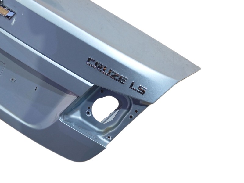 Recambio de porton trasero para chevrolet cruze (j300) 1.6 referencia OEM IAM   