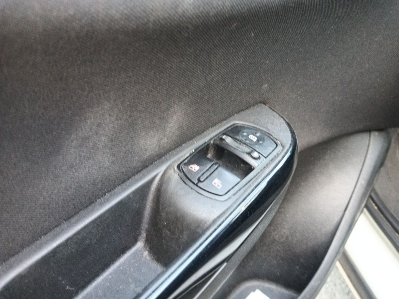 opel corsa e (x15) del año 2016