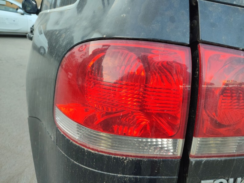 Recambio de piloto trasero izquierdo para volkswagen touareg (7la, 7l6, 7l7) 2.5 r5 tdi referencia OEM IAM   