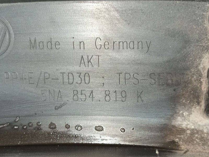 Recambio de aletin trasero izquierdo para volkswagen tiguan (ad1, ax1) 2.0 tdi referencia OEM IAM 5NA854819K9B9 5NA854819K 
