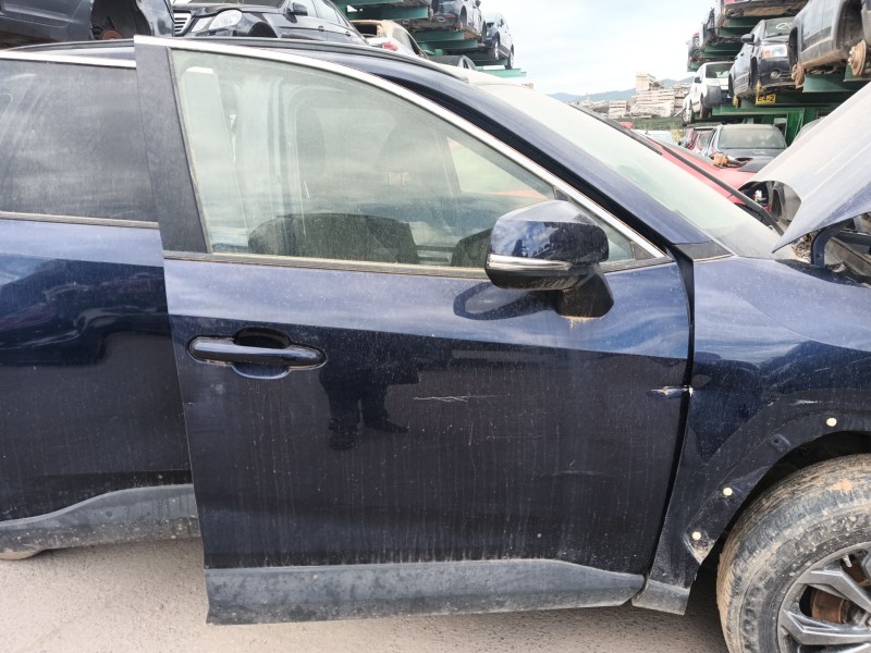 toyota rav 4 v (_a5_, _h5_) del año 2022