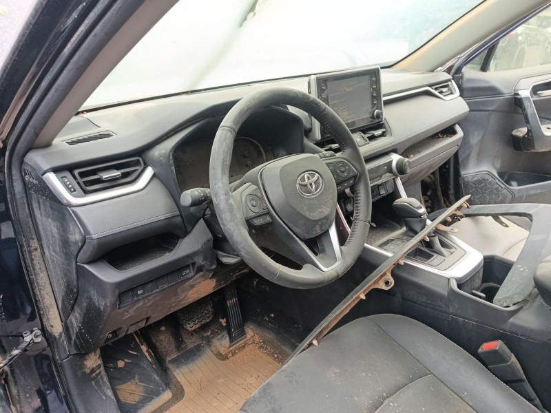 toyota rav 4 v (_a5_, _h5_) del año 2022