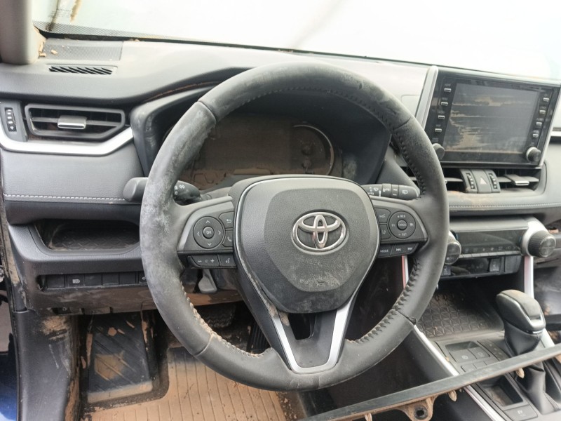 toyota rav 4 v (_a5_, _h5_) del año 2022