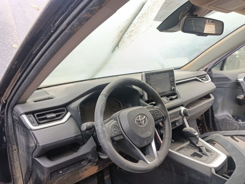 toyota rav 4 v (_a5_, _h5_) del año 2022