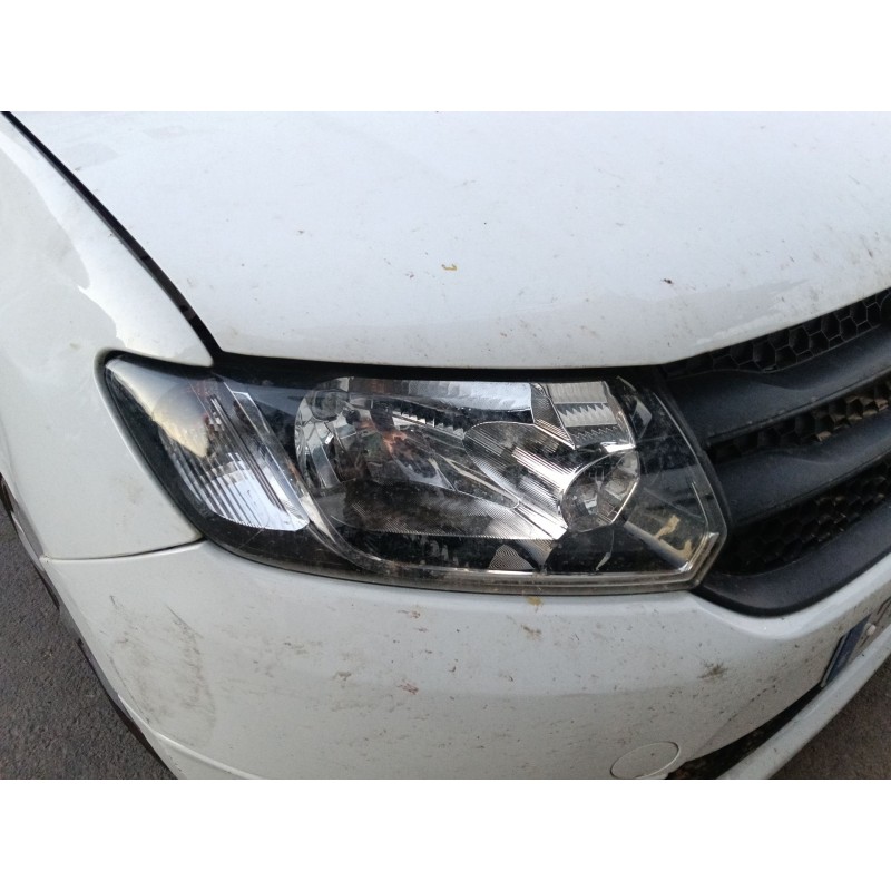 Recambio de faro derecho para dacia sandero ii (b8_) 1.2 referencia OEM IAM 260105344R  