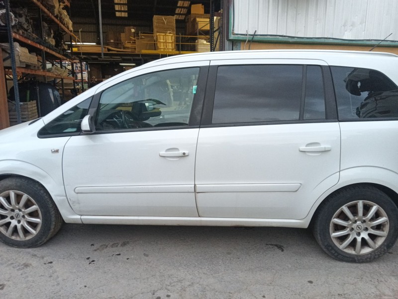 opel zafira / zafira family b (a05) del año 2009