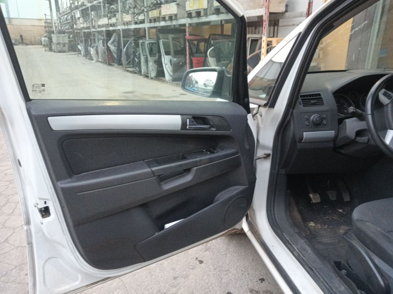 opel zafira / zafira family b (a05) del año 2009