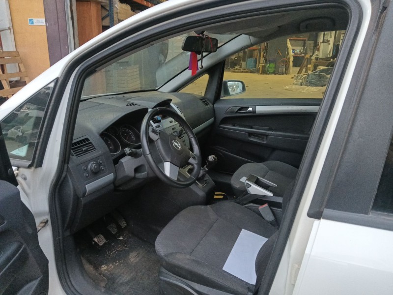 opel zafira / zafira family b (a05) del año 2009