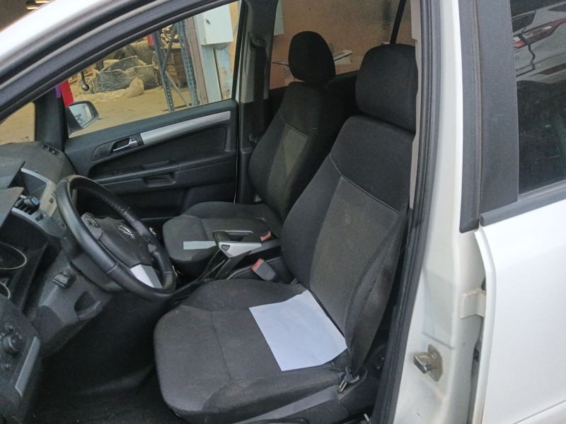 opel zafira / zafira family b (a05) del año 2009