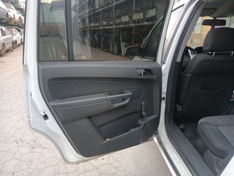 opel zafira / zafira family b (a05) del año 2009