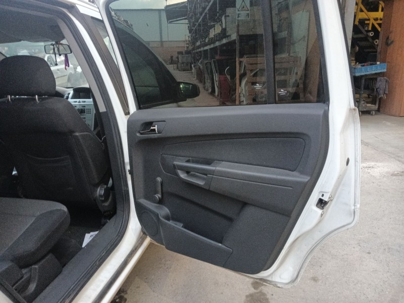 opel zafira / zafira family b (a05) del año 2009