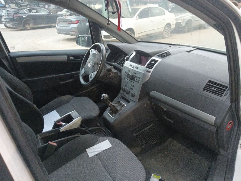 opel zafira / zafira family b (a05) del año 2009