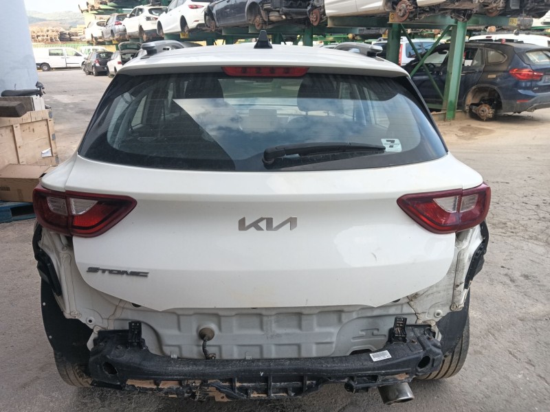Recambio de porton trasero para kia stonic (yb) 1.2 cvvt referencia OEM IAM   