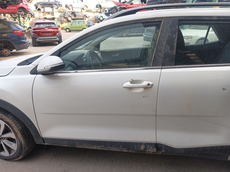 Recambio de puerta delantera izquierda para kia stonic (yb) 1.2 cvvt referencia OEM IAM   