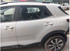 Recambio de puerta trasera izquierda para kia stonic (yb) 1.2 cvvt referencia OEM IAM   