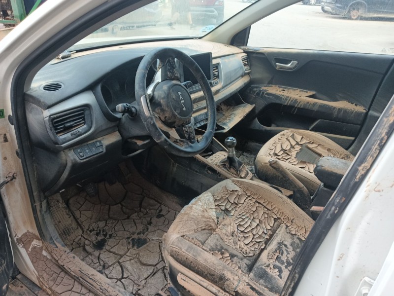 kia stonic (yb) del año 2022