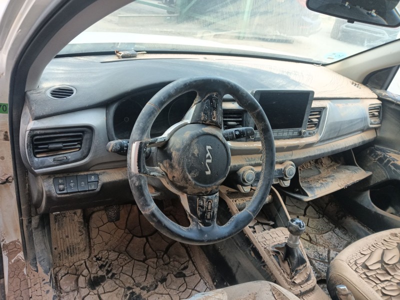 kia stonic (yb) del año 2022