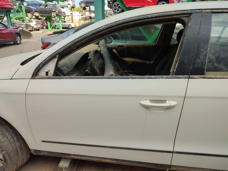 Recambio de puerta delantera izquierda para volkswagen passat b6 (3c2) 2.0 tdi referencia OEM IAM   