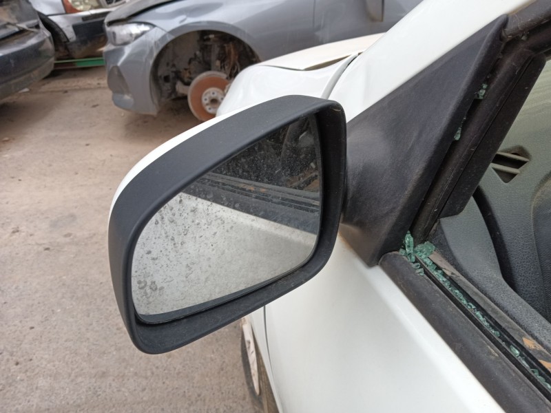 Recambio de retrovisor izquierdo para dacia sandero ii 1.5 dci referencia OEM IAM   