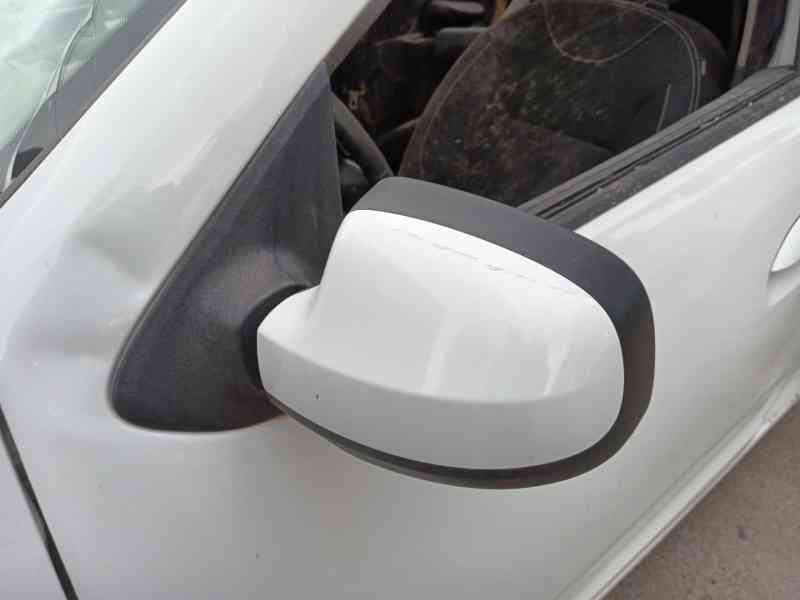 Recambio de retrovisor izquierdo para dacia sandero ii 1.5 dci referencia OEM IAM   
