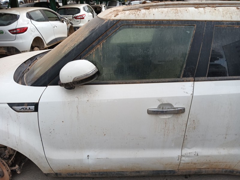 Recambio de puerta delantera izquierda para kia soul ii (ps) 1.6 crdi 136 referencia OEM IAM   