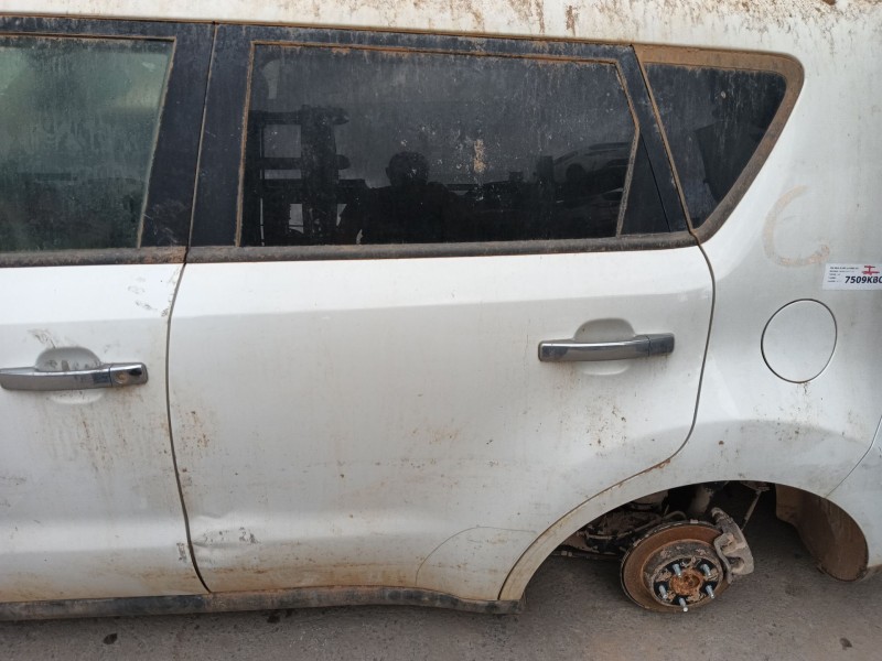 Recambio de puerta trasera izquierda para kia soul ii (ps) 1.6 crdi 136 referencia OEM IAM   